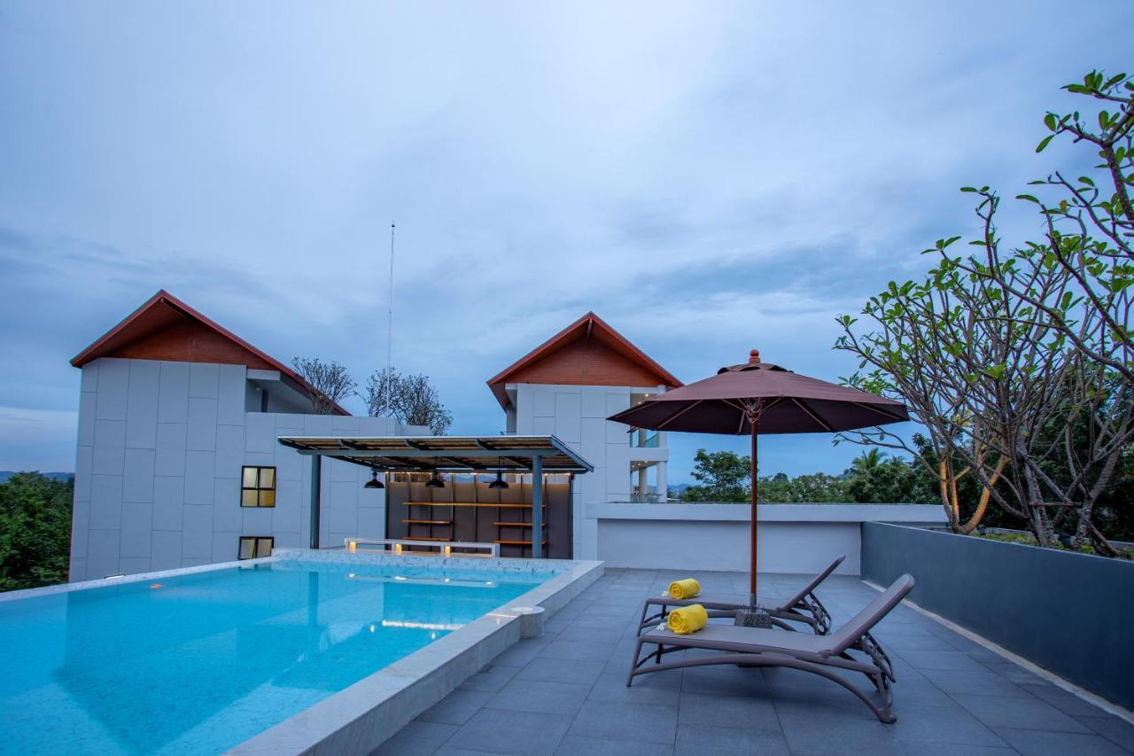 Surin Beach Residence Bagian luar foto